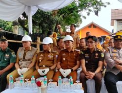 Walikota dan Wakil Walikota Cimahi Resmikan Peletakan Batu Pertama Sebagai Simbol Dimulainya Pembangunan Rumah Singgah