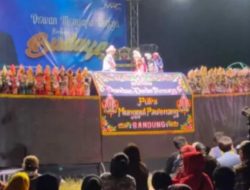 Ribuan Warga Cimahi Tumpah Ruah Saksikan Wayang Golek NasDem di Leuwigajah