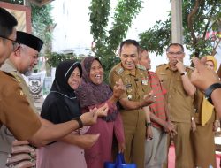 Bantu Warga Hadapi Kemarau, Pemkot Cimahi Salurkan Rastrada untuk 2.227 KPM