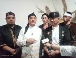 Wahyu Gunawan Sosiologi UNPAD Mendapat Penghargaan dari Ajang Sunda Sabuana Awards 2026 pada Peringatan Hari Kebudayaan Sunda